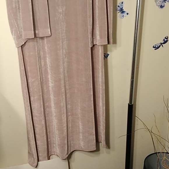 Women's Risa Dress - Picture 2 of 5